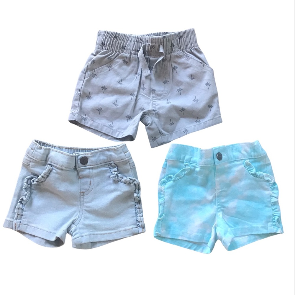 Garanimals girl shorts. Size 0-3 month.